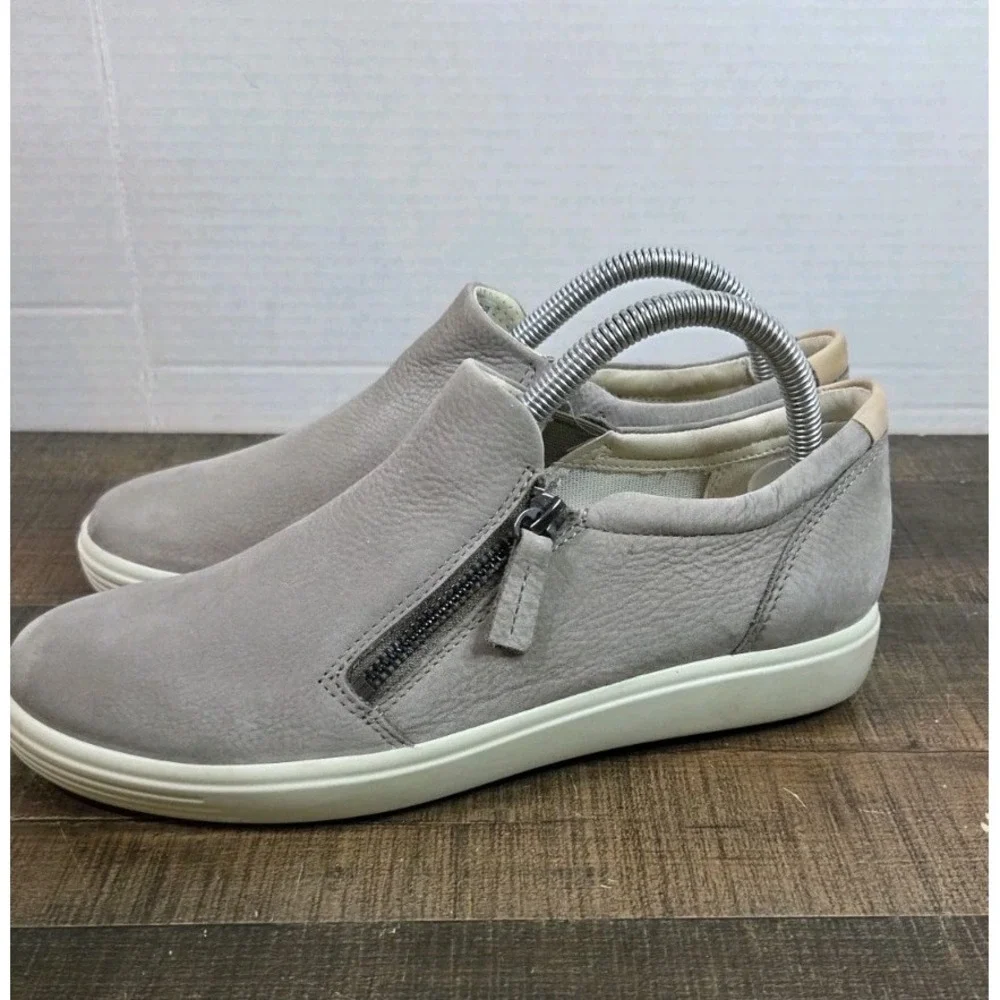 ECCO Soft 7 Slip On With Zipper Sneaker Warm Grey Leather Women's US 7-7.5